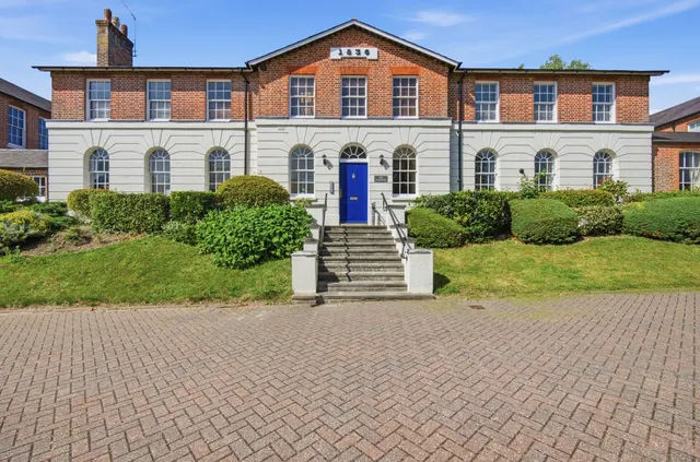 The Cloisters, Junction Road, photo 1