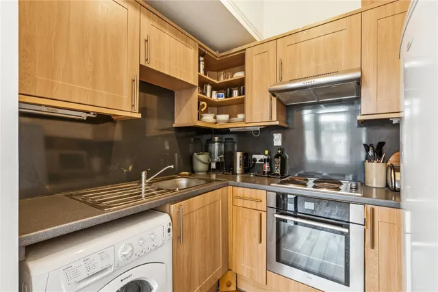 Sinclair Road, Shepherds Bush, W14, photo 3