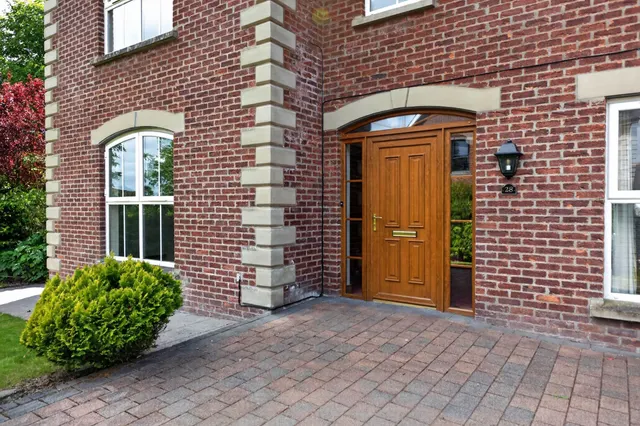 Clonmore Manor, Lisburn, BT27, photo 2