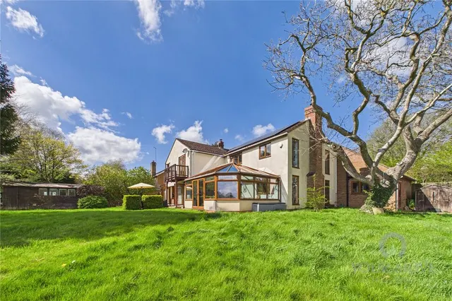 Photo 2 — Creaton Road, Hollowell, Northampton, NN6