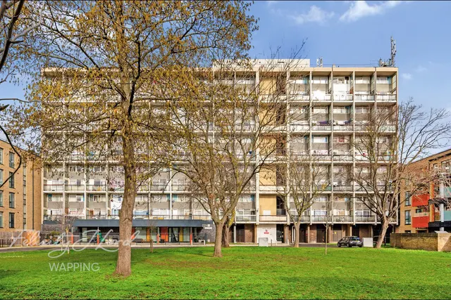 Coventry Road, London, photo 1