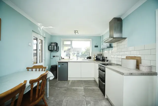 The Grove, Taunton, TA3, photo 3