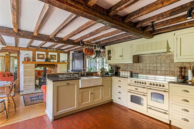 Wilmots Lane, Horne, RH6, photo 2