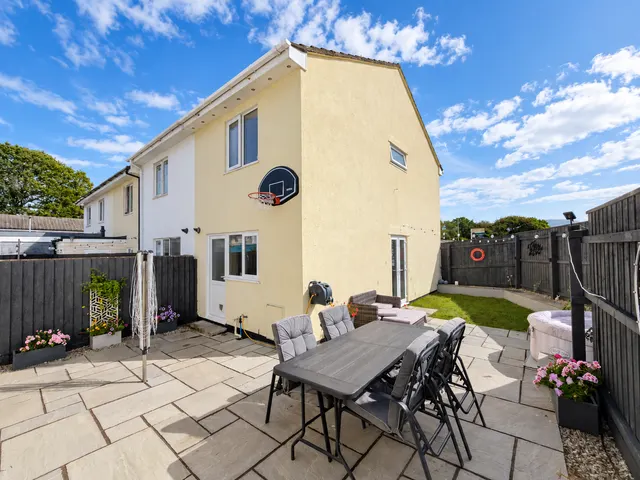Photo 2 — North Avenue, Bideford, EX39 4RD