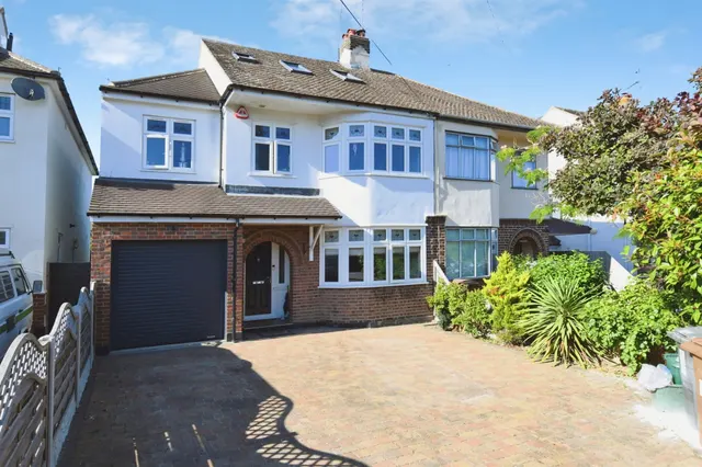 Second Avenue, Chelmsford, CM1, photo 1