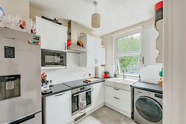 Photo 3 — Linkfield Lane, Redhill