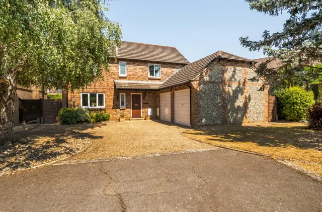Selham Close, Chichester, PO19, photo 1