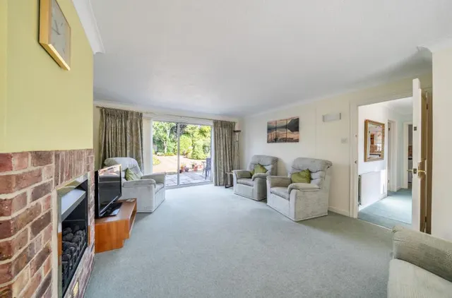 Selham Close, Chichester, PO19, photo 3