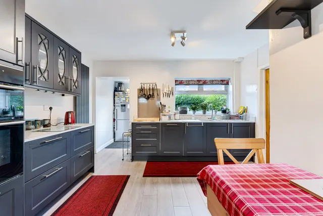 Photo 3 — Hayes Crescent, Frodsham, Frodsham, WA6 7PG