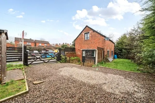 Westfield Walk, Leominster, HR6, photo 1