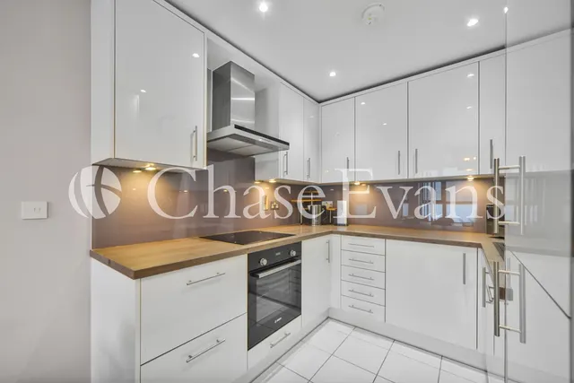 Hallsville Road, Canning Town, E16, photo 2