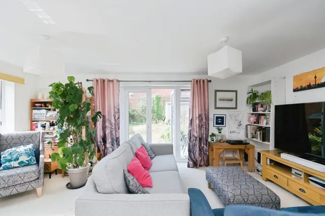 Photo 2 — Daisy Way, Bexhill-On-Sea