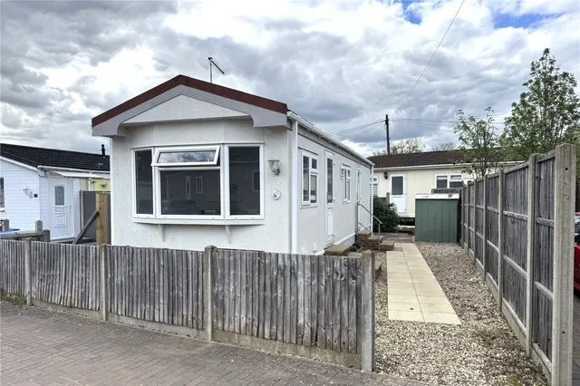 Hill Corner Farm Park, Sandy Lane, Farnborough, Hampshire, GU14 9JY, photo 1