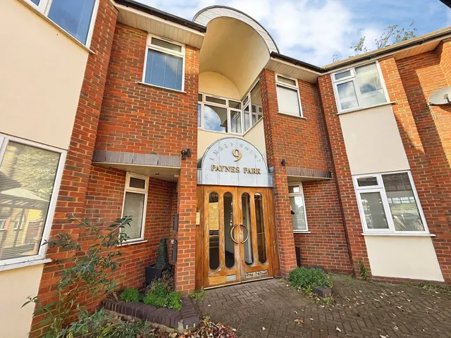 Paynes Park, Hitchin, SG5, photo 1