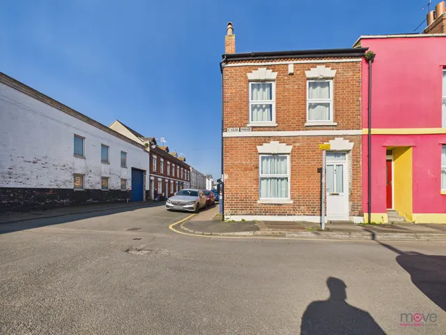 St. Kilda Parade, Gloucester, GL1 1QE, photo 1