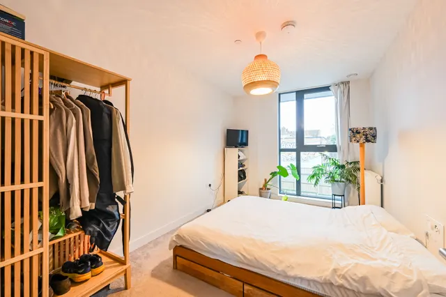 Photo 2 — Flat 90, Willowbrook House, LONDON