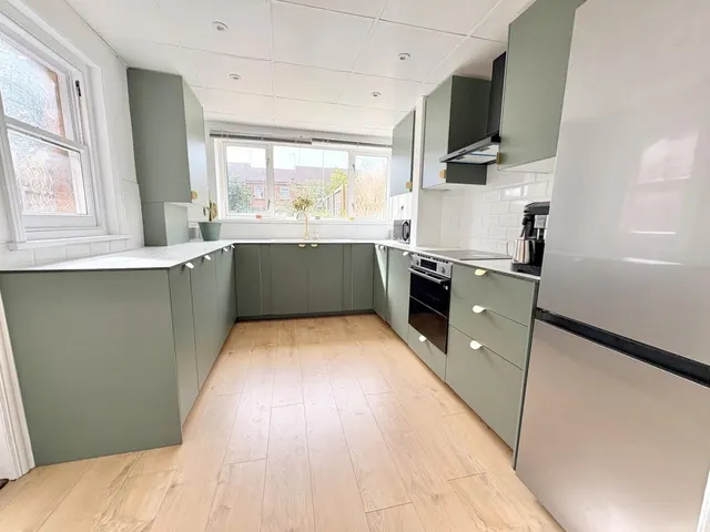 Shillito Road, BH12, photo 3