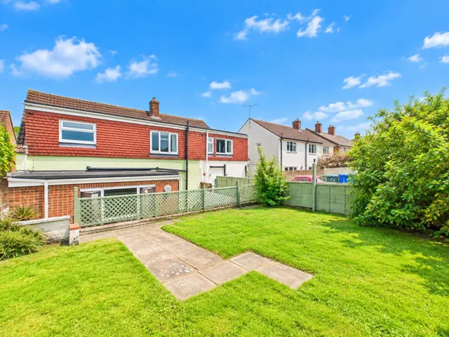 High Street, Binbrook, LN8, photo 2