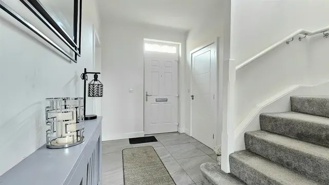 Bashford Park Hill, Carrickfergus, BT38, photo 3