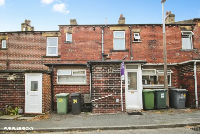 Howard Park, Cleckheaton, BD19, photo 1