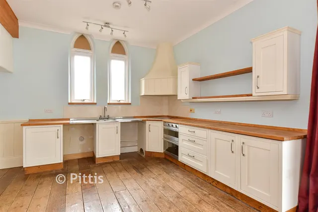 Heath Road, Sandown, PO36, photo 2