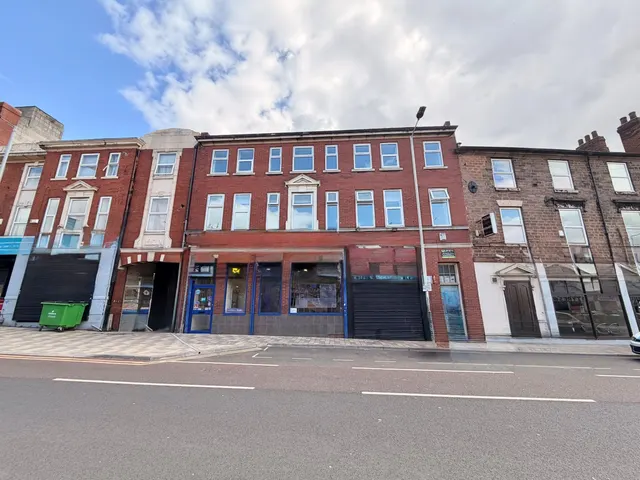 Westgate, Rotherham, S60, photo 3