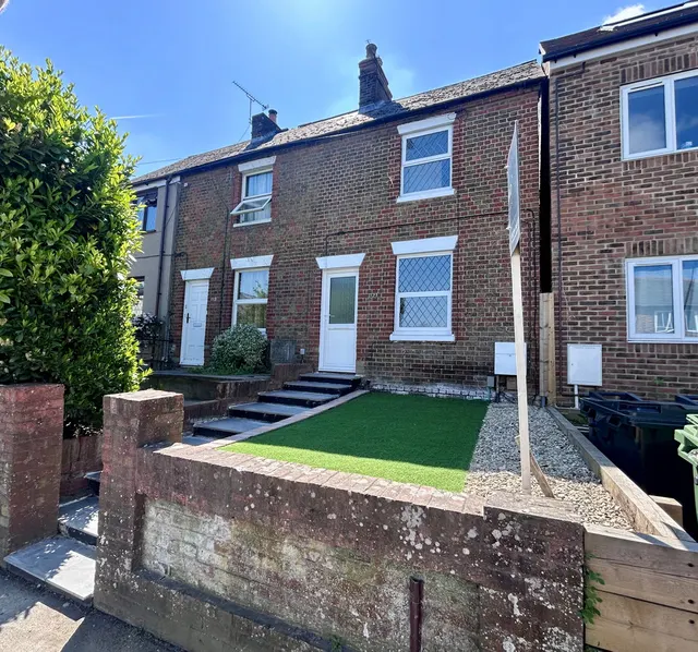 Broadway, Didcot, photo 1