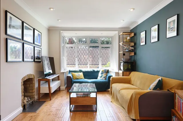 Wycombe End, Beaconsfield, HP9, photo 3