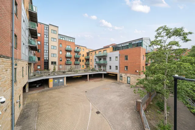 2 bedroom flat, Ecclesall Road, Sheffield, S11