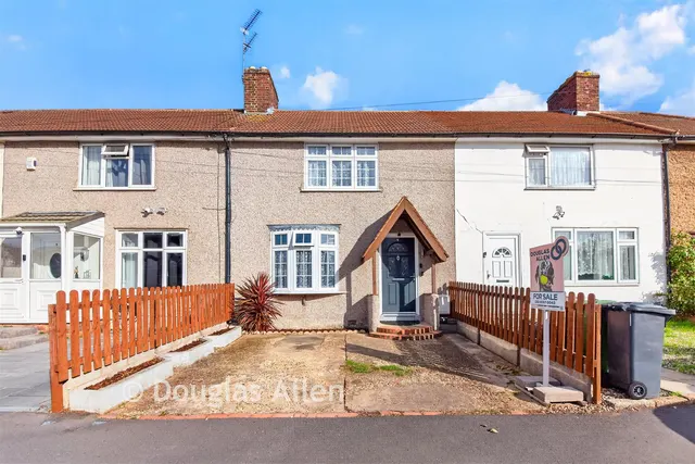 Croppath Road, Dagenham, RM10, photo 1