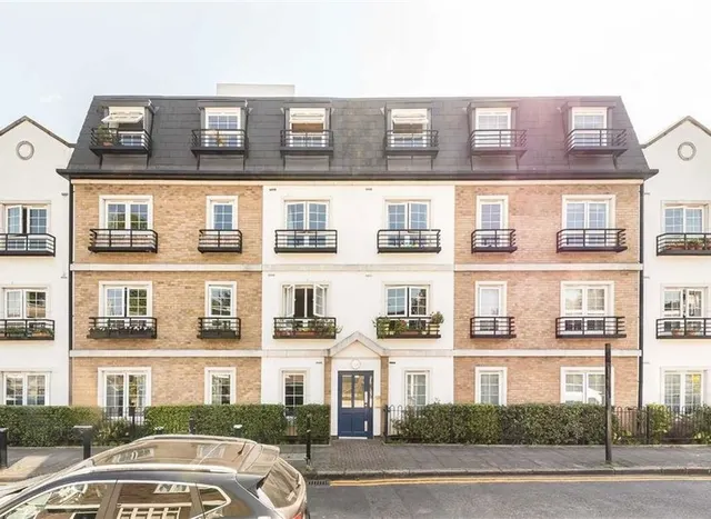 Portland Grove, Stockwell, SW8, photo 1