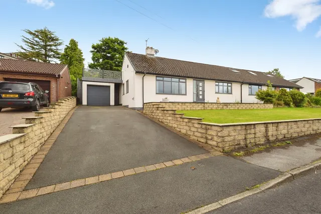 Fern Crescent, Stalybridge, Greater Manchester, SK15, photo 1