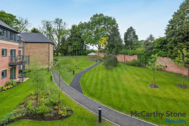 Langholm Close, Beverley, HU17, photo 2