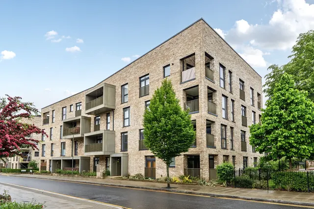 4 Hera Avenue, Barnet, EN5, photo 1