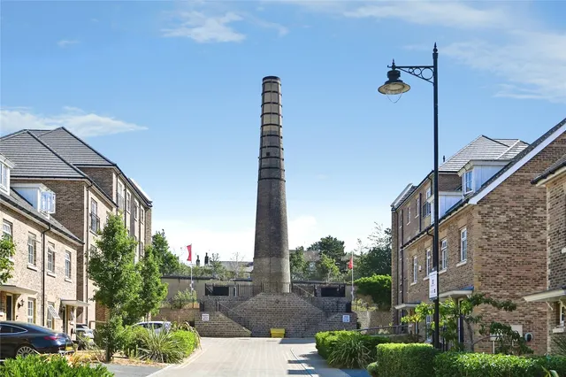 Photo 2 — Chimney Avenue, Maidstone, Kent, ME14