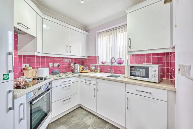 Station Street, Saffron Walden, CB11, photo 2