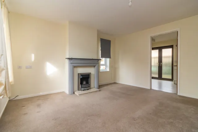 Photo 2 — Fern Close, Thurnby, Leicester, Leicester, LE7 9QJ