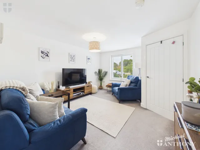 Photo 2 — Boulton Road, Weston Turville, Aylesbury, HP22 3BE