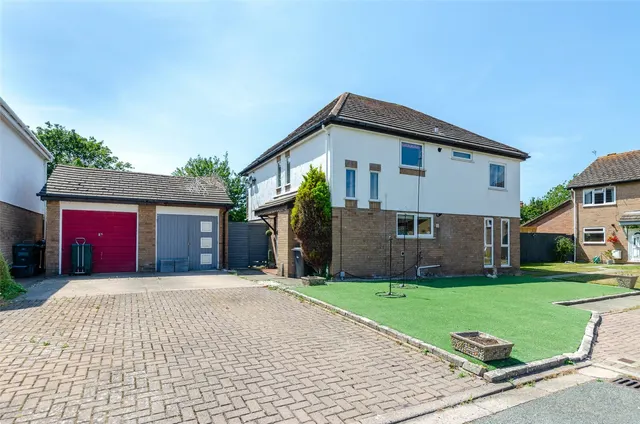 Queensway, Llandudno, LL30, photo 1