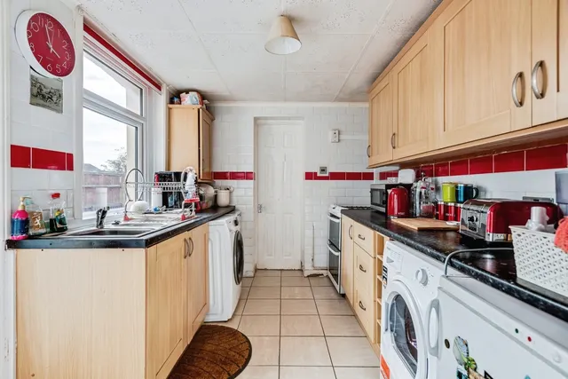 Photo 3 — Cricklade Road, Swindon, Wiltshire, SN2