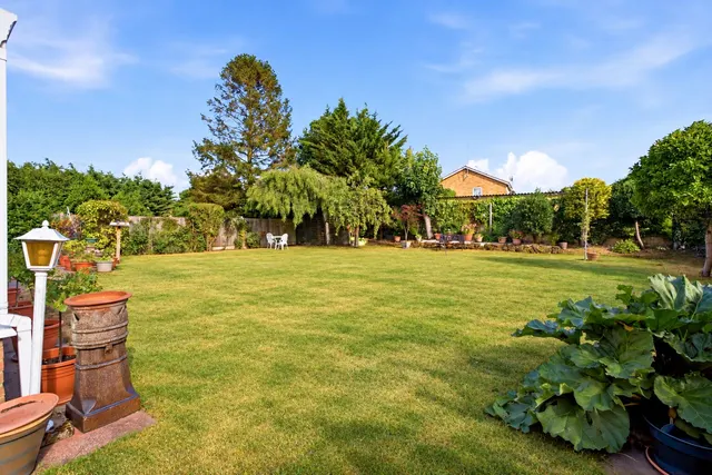Seamons Close, Dunstable, LU6, photo 3