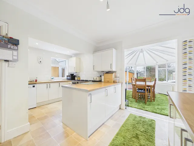 Limes Avenue, Heysham, LA3, photo 2