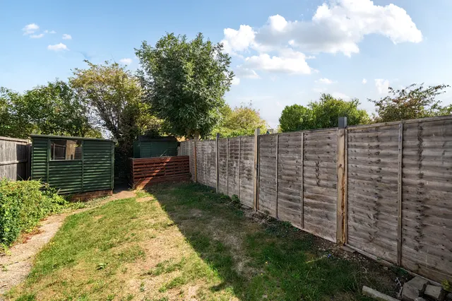 Photo 2 — Audley Drive, Maidenhead, SL6