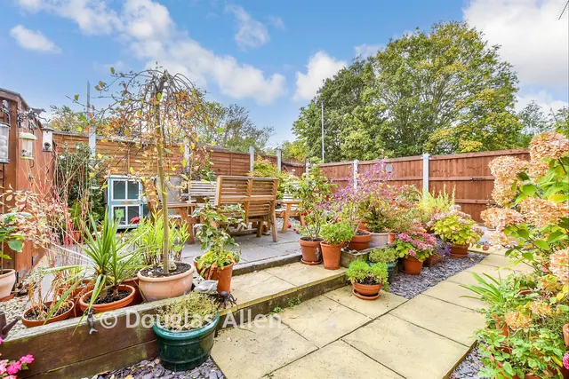 Rectory Road, Pitsea, SS13, photo 1