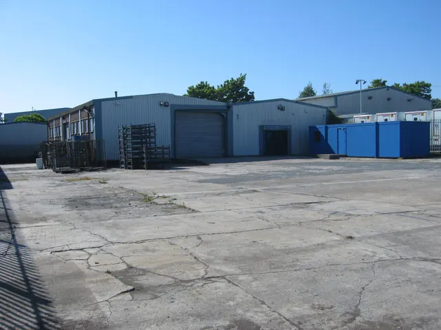 London Road, West Thurrock, RM20, photo 1