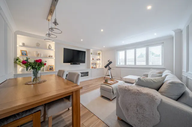 Farnborough Village, Orpington, photo 1