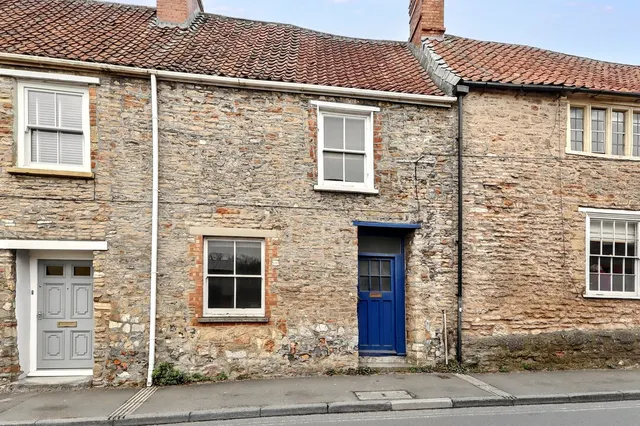 St. Thomas Street, Wells, photo 1