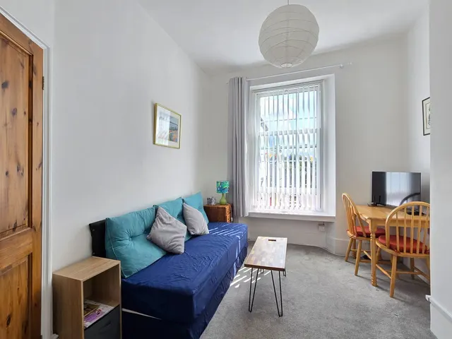 West Street, Tavistock, PL19, photo 1