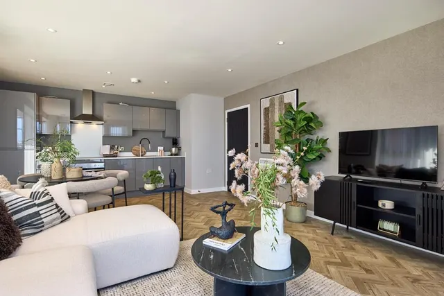 Henley Approach, Northfleet, DA11, photo 2