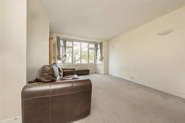 The Grove, St Margarets, TW1, photo 3